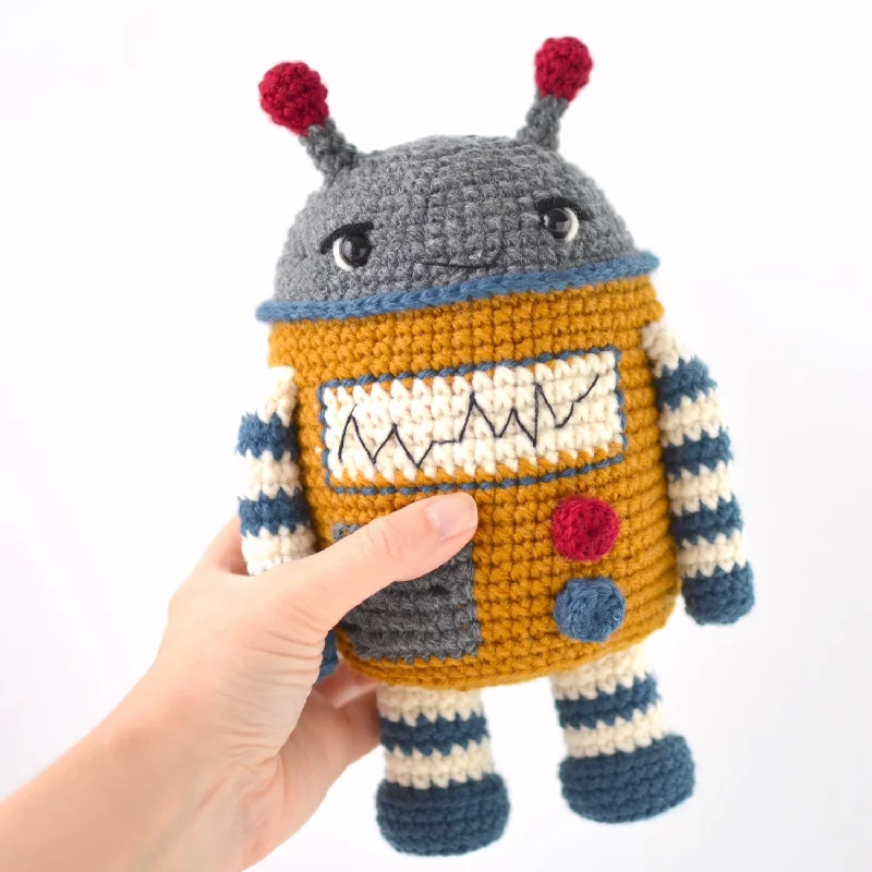 - Remote interactive pet feederPixie the Robot (Crochet)