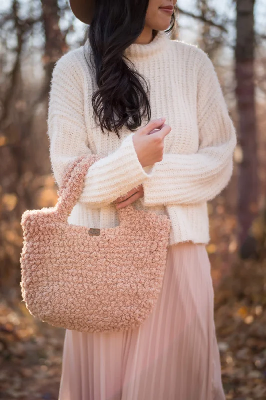 - Winter warm clothes for short-haired dogsCrochet Kit - Fuzzy Fleece Bag