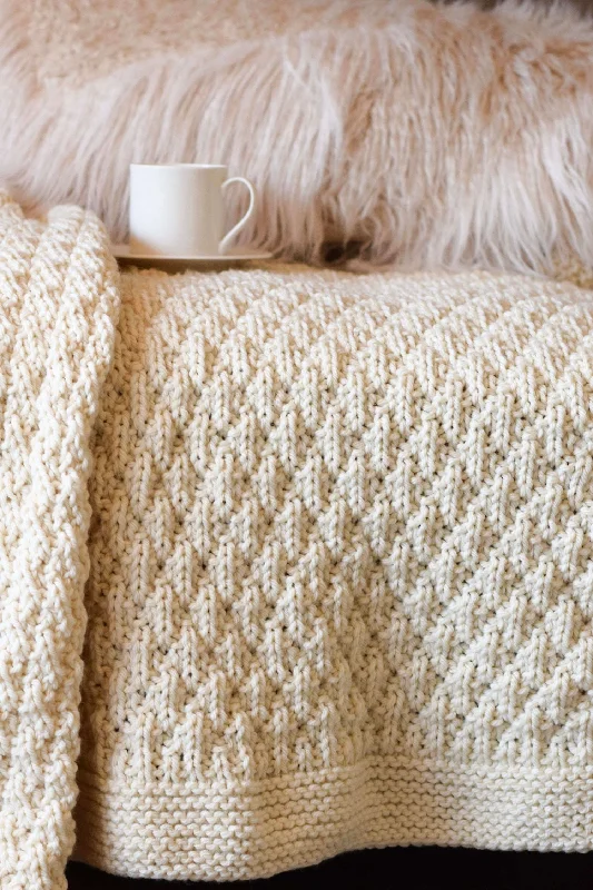 - Cat stress soothing sprayKnit Kit - Billowy Quilted Throw