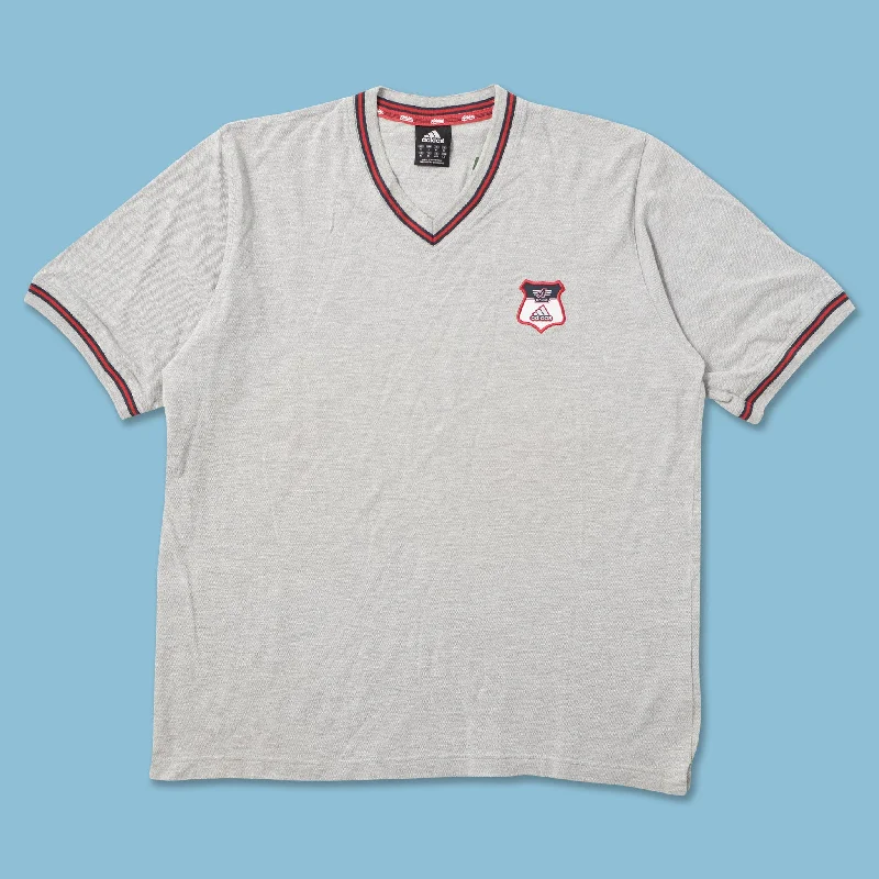 - Teething and chewing toys for puppiesVintage adidas V-Neck T-Shirt XLarge