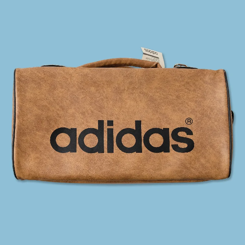 - Pet monitor with cameraVintage adidas Leather Bag