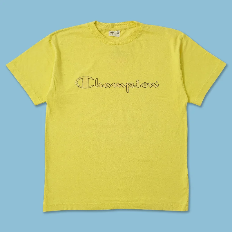 - Remote interactive pet feederVintage Champion T-Shirt Small