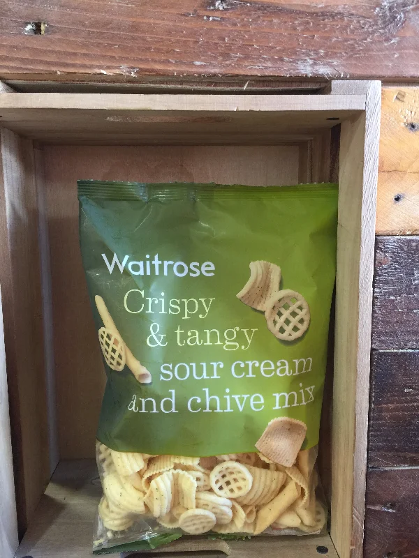 - Remote interactive pet feederLowprice Sour Cream and Chive Crisps mix 150g