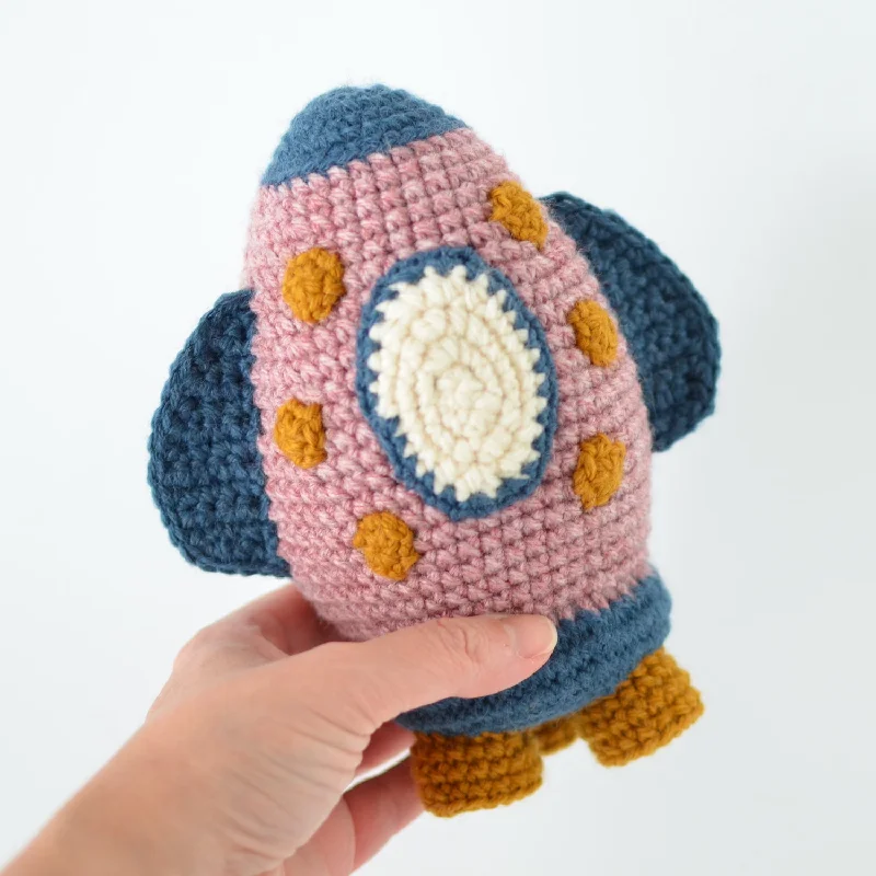  -Non-contact cat thermometerSpaceship (Crochet)