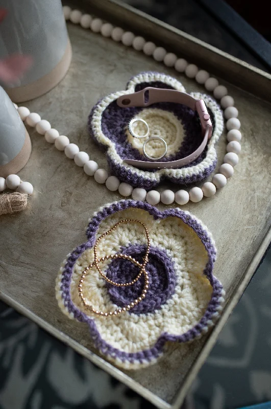 - Dog anti-slip matFlower Jewelry Tray (Crochet)