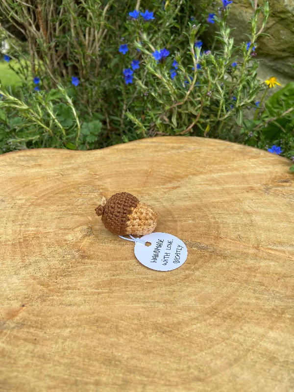 Pet ProductsMedium Acorn Cat Toy