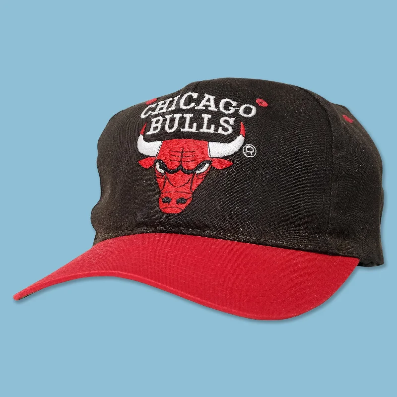 - Air box TSA certified check-inVintage Chicago Bulls Snapback