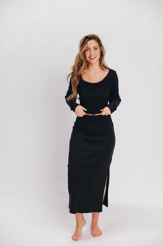 Julia Ribbed Midi Skirt in Black