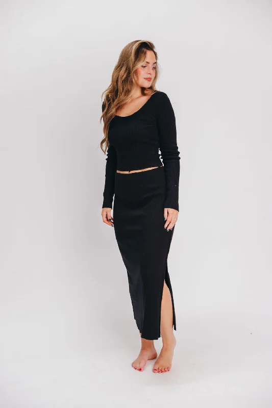 Julia Ribbed Midi Skirt in Black