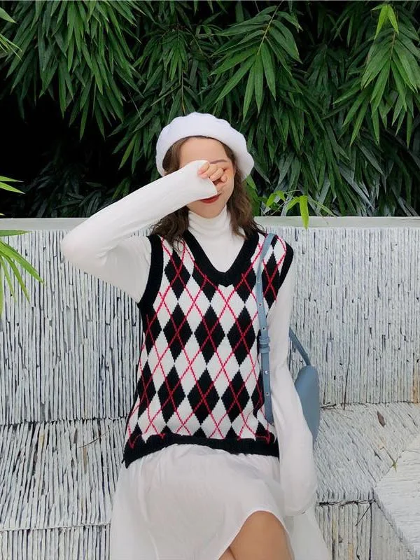 Trendy Women's Check Knitted Vest