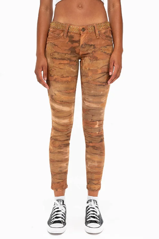 LOW WAISTED SKINNY JEANS IN MUD BROWN WITH STUDS AND SW