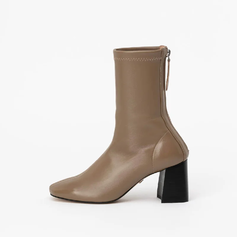 LOTTIE - leather ankle boots