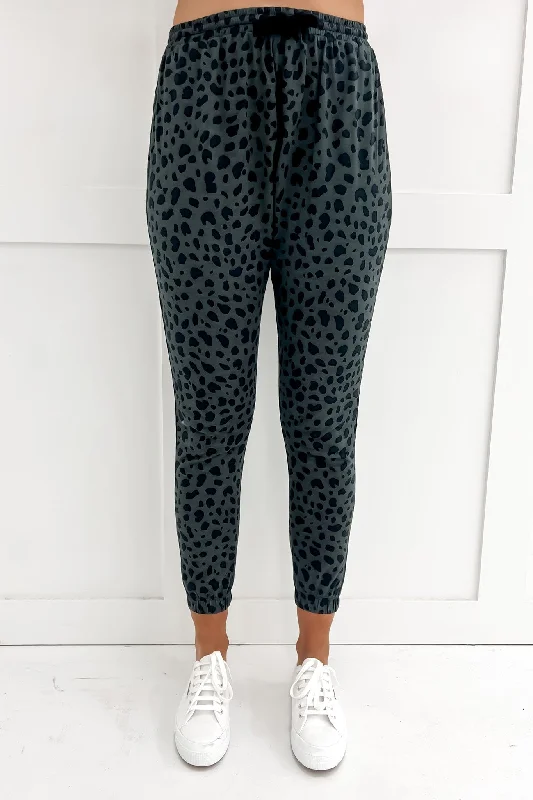 Comeback Pant Charcoal Leopard