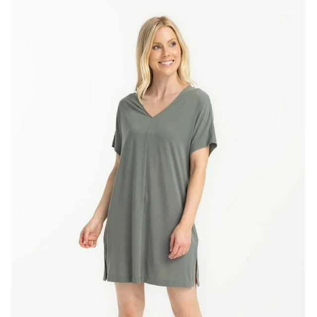 Women's Elevate Lightweight Coverup